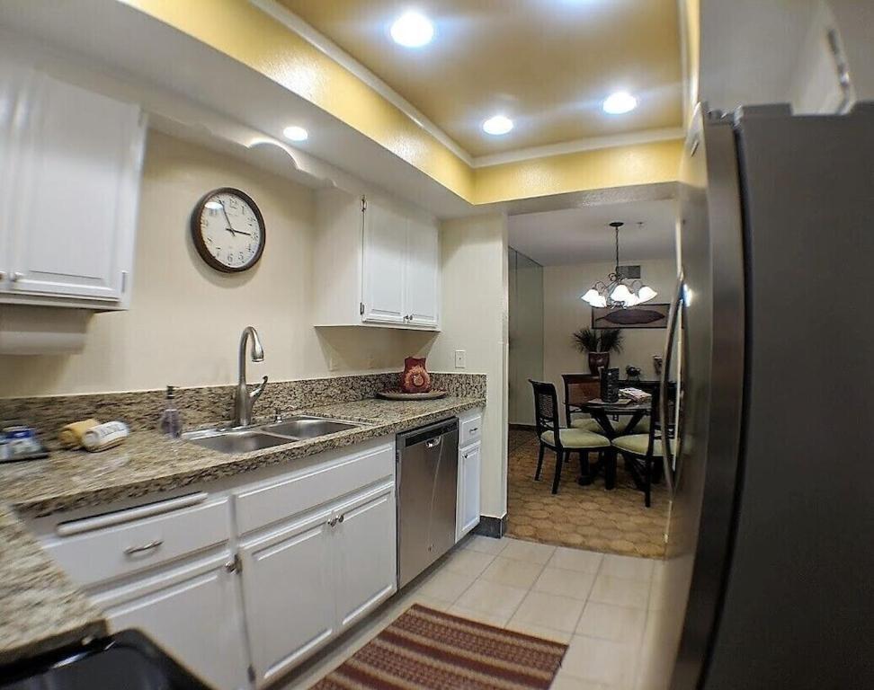 פאלם ספרינגס Upscale 2Bed 2Bath Condo Prime Location Wifi Pools Kitchen Security מראה חיצוני תמונה